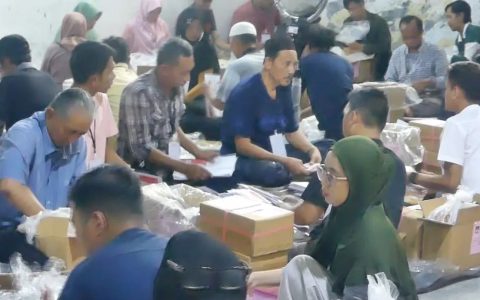 KPU Banjarmasin Libatkan 157 Petugas Menyortir Surat Suara