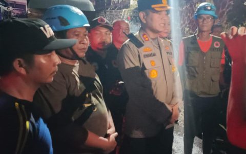 Kebakaran Depan Puskesmas Kota Puruk Cahu Berhasil Dipadamkan