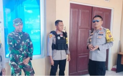 Kapolres Mura Pantau Rapat Pleno Perhitungan Suara di Kantor PPK Kecamatan Murung