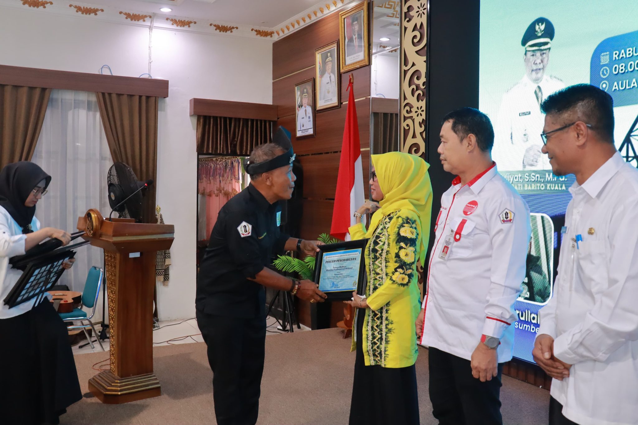 Melalui Diskusi Buku Cerita Rakyat Bakumpai Pemkab Batola Dukung Semangat Seni