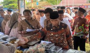 Penjabat Bupati Murung Raya Resmikan Pasar Ramadhan