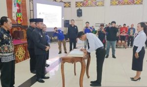 Pemkab Mura Serahkan 788 SK PPPK Formasi 2023