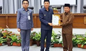 DPRD Barito Utara Bahas Raperda Pengelolaan Sampah