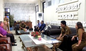 Sekretariat DPRD Barito Utara Terima Kunjungan dari DPRD HSU