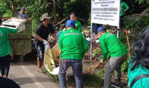 DLH Bartim Gelar Aksi Bersih Pungut Sampah