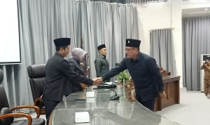 Fraksi PDI Perjuangan Menerima Raperda untuk dibahas ditahapan selanjutnya
