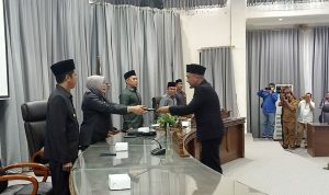 Fraksi Partai Gerindra Sampaikan Lima Saran terhadap Raperda Pengelolaan Sampah