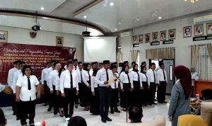 Ketua KPU Barito Utara Lantik Anggota PPK se-Barito Utara