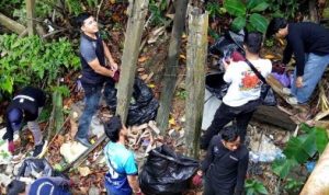 Pemkab Barito Utara Kerja Bakti di sekitar Sungai Bengaris dan Sungai Butong