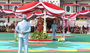 Pj Bupati Hermon Pimpin Upacara Hari Jadi Kabupaten Murung Raya ke 22 Tahun. Ini Pesanya