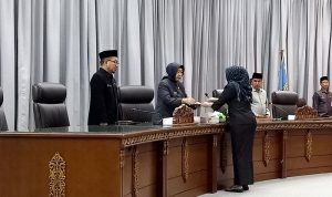 Fraksi ARKS DPRD Barut Sampaikan Lima Pertanyaan terkait Raperda RPJPD