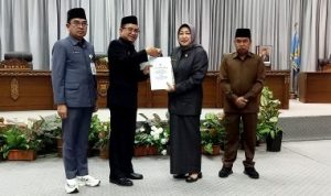 Pemkab Hadiri Dua Agenda Rapat Paripurna DPRD Barito Utara