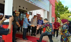 Pj Bupati Murung Raya Sambut Kedatangan Kejari Baru Taufik SH.MH Tiba di Rujab Bupati