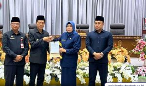 Pj Bupati Barut Sampaikan Pidato Pengantar Terhadap Raperda Tentang Perubahan APBD TA. 2024