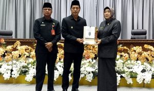 Pj Bupati Tanggapi Pemandangan Umum Fraksi PDIP dan Fraksi PKB