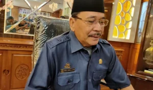 Supian HK Terima Penghargaan Nirwasta Tantra