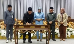 Pj Bupati Sampaikan Jawaban Terhadap Pendapat Akhri Fraksi terhadap RAPBD 2025