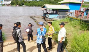 Pj Bupati Murung Raya Tinjau Rencana Lokasi Pembangunan Jembatan Penyeberangan Sungai Barito