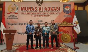Pimpinan dan Anggota DPRD Murung Raya Hadiri Munas VI ADKASI