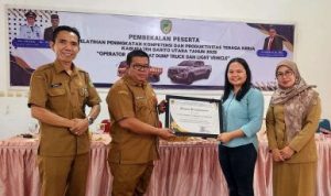 PT Multipersada Gatramegah Terima Penghargaan dari Disnakertranskop UKM Barut