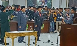 Dua Anggota DPRD Bartim PAW Resmi Dilantik