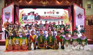GALA DINNER HPN, GUBERNUR : MOMENTUM MEMPERKUAT PERAN PERS DALAM MEMBANGUN NEGERI