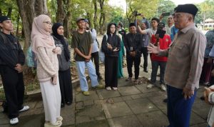 Gubernur H. Muhidin Kunjungi Masjid Sabilal Muhtadin, Pastikan Penataan Lebih Baik dan Soroti Kontribusi Sekolah dan SPBU