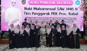 Gubernur H. Muhidin dan Ketua TP PKK Hj. Fathul Jannah Peringati Isra Mikraj Bersama Kader PKK Provinsi Kalsel