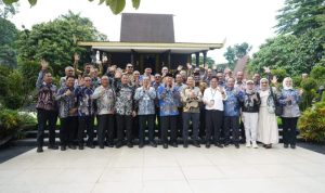H. MUHIDIN DAN HASNURYADI MANTAPKAN KOMITMEN BEKERJA BERSAMA MERANGKUL SEMUA MEMBANGUN BANUA