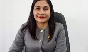 Pemberian Penghargaan kepada Perusahaan dukung Program Disnakertranskop UKM di Apresiasi Legislator Barut