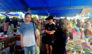 Dewan Apresiasi Pasar Wadai Ramadhan di Halaman Kantor Bupati