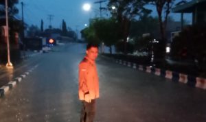 Anggota TR CPB BPBD Barut Patroli Antisipasi Banjir