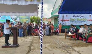 Bupati Murung Raya Resmi Buka Pasar Ramadhan di Depan Masjid Agung