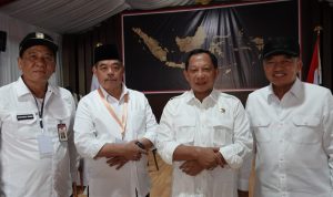 Mendagri Tito Puji Semangat Gubernur Kalsel H. Muhidin Selama Retreat di Akmil Magelang