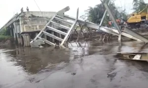 Pemkab Kapuas Jelaskan Penyebab Ambruknya Jembatan Muara Terusan