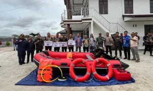Pemkab Kapuas Salurkan Bantuan untuk Sejumlah Kecamatan Terdampak Banjir