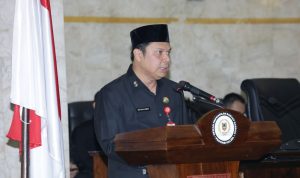 Plh. Gubernur Kalsel Hadiri Rapat Paripurna Penetapan Gubernur dan Wakil Gubernur Terpilih Pilkada 2024