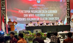 Sukseskan Pilkada 2024, Gubernur H. Muhidin Terima Penghargaan KPU Kalsel