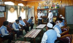 Wagub Hasnuryadi Sulaiman Serahkan Bantuan Pribadi ke Masjid Sabilal Muhtadin Banjarmasin