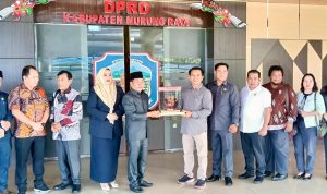 DPRD Kabupaten Murung Raya Menerima Kunjungan Kerja DPRD Kabupaten Kutai Barat