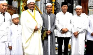 Pj Bupati Muhlis Shalat Idul Fitri di Masjid Jami dan Gelar Open House di Rujab