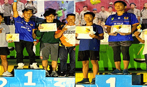 Atlet Panjat Tebing Barut Fidel dan Saddam Sabet Juara I di Bouldering Open Palangka Raya