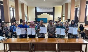 Disnakertrans Kalsel Gelar Penandatangan Pakta Integritas dan Perjanjian Kinerja 2025