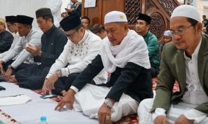 Pj Bupati Barut Laksanakan Shalat Idul Adha 1446 H di Masjid Raya Muara Teweh