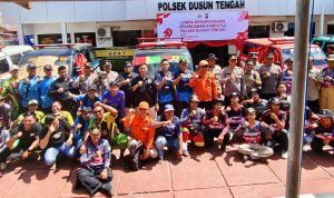 Delapan Tim Damkar Ikuti Lomba Pemadam Kebakaran di Polsek Dusun Tengah