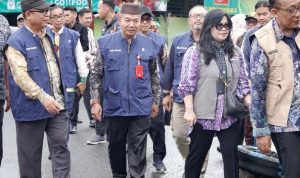 Plh Sekda dan TPID Provinsi Kalsel Sidak D2 Minyakita pada Sejumlah Pasar di Banjarmasin