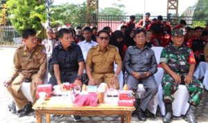 Bupati Murung Raya Lepas Peserta Pelatihan Operator Alat Berat dan Diksar Satpam