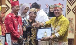 Bupati Murung Raya Terima Penghargaan Bangga Kencana Dari BKKBN
