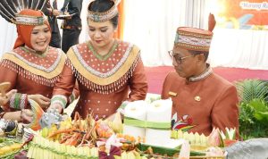 HUT Ke-23 Kabupaten Murung Raya, Bupati dan Wakil Bupati Mengelar Makan Jamuan