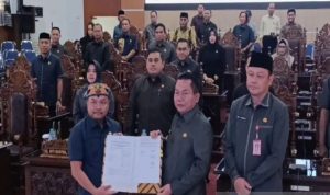 DPRD Kapuas Setujui Enam Raperda